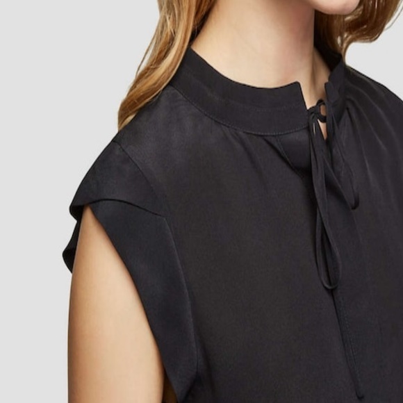 Joe Fresh Satin Cap Sleeve Blouse plus 3x NWT - Picture 9 of 9